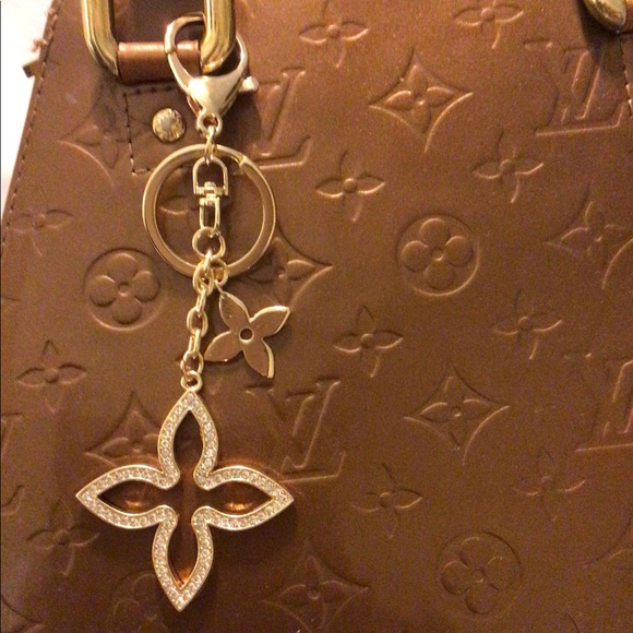 Clover Bag Charm, perfect with Louis Vuitton bags - Picture 5 of 15